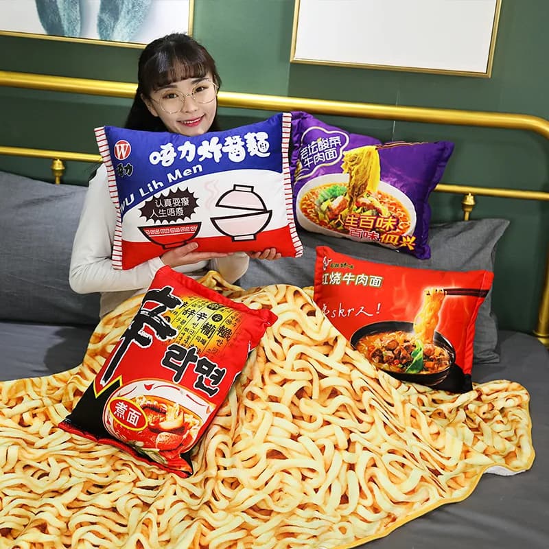 Cartoon Kissen Mit Decke Gefüllte Geschenke Tuch Kissen Lebensmittel Puppe Nette Simulation Rindfleisch Gebratene Instant Nudeln Plüsch Spielzeug