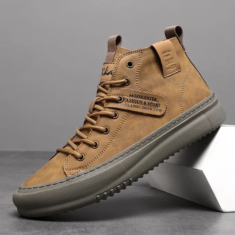 Neue Business-Casual-Schuhe für Herren, dicksohlige, höhenverstellbare Schuhe, leichte, mittelhohe, einfarbige, trendige, bequeme, formelle