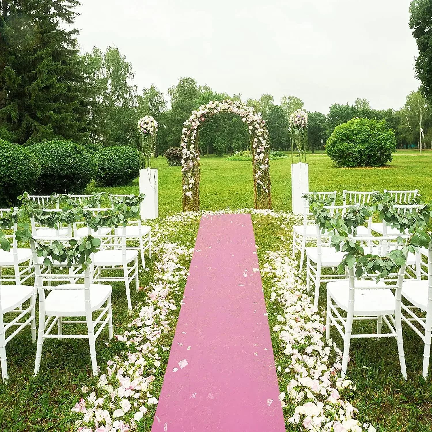 Hochzeitsteppiche sind exquisit, in einer Vielzahl von Farben. Wird für Hochzeitsgangs-, Partienteppiche und Bühnenaktivitäten im Innen- und