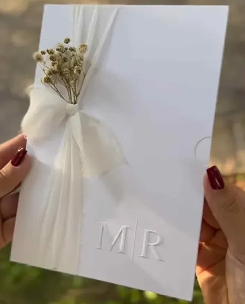 Prägebuchstaben, weißer Taschenumschlag für Hochzeit, Brautparty, Quinceañera, Abschlussfeier, Geburtstag, 50 Stück