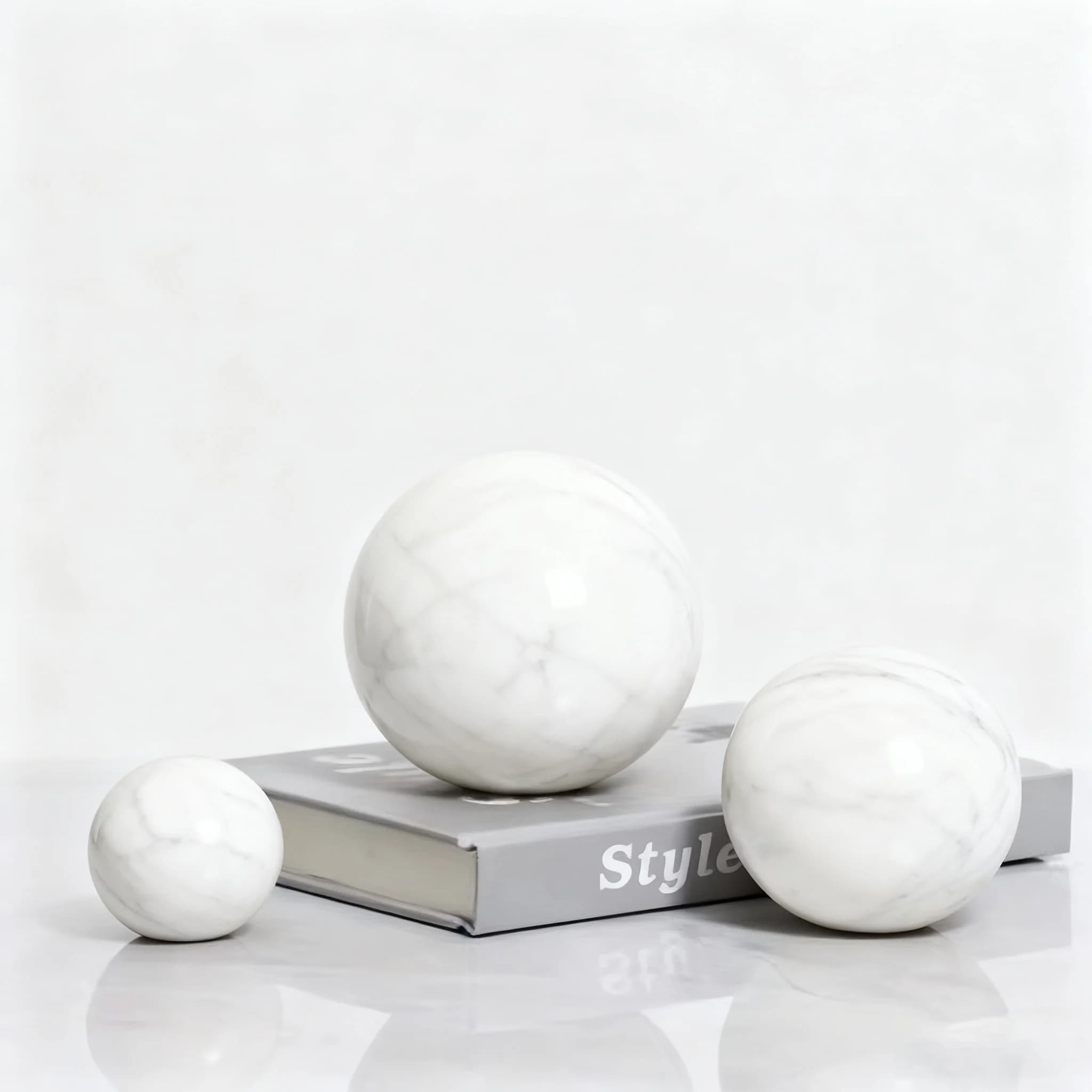 Carrara dekorative Kugeln aus weißem Marmor (6/8/10/12 cm Durchmesser), elegante Dekorakzente für Wohnzimmer, Hotel und Restaurant