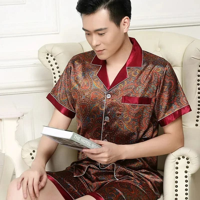 Hohe Qualität Mode Klassische Männer Pyjamas Langarm Kurzarm Shorts Nachtwäsche Männlich Gedruckt Eis Seide Satin Homewear Sets