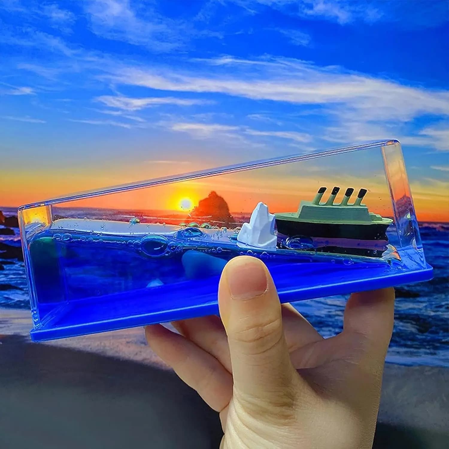 Schwimmende fröhliche Flasche Kreuzfahrtschiff Titanic Kreuzfahrtschiff Flüssigkeit Flüssigkeit Boot Sanduhr Ornament Geburtstagsgeschenk Drift
