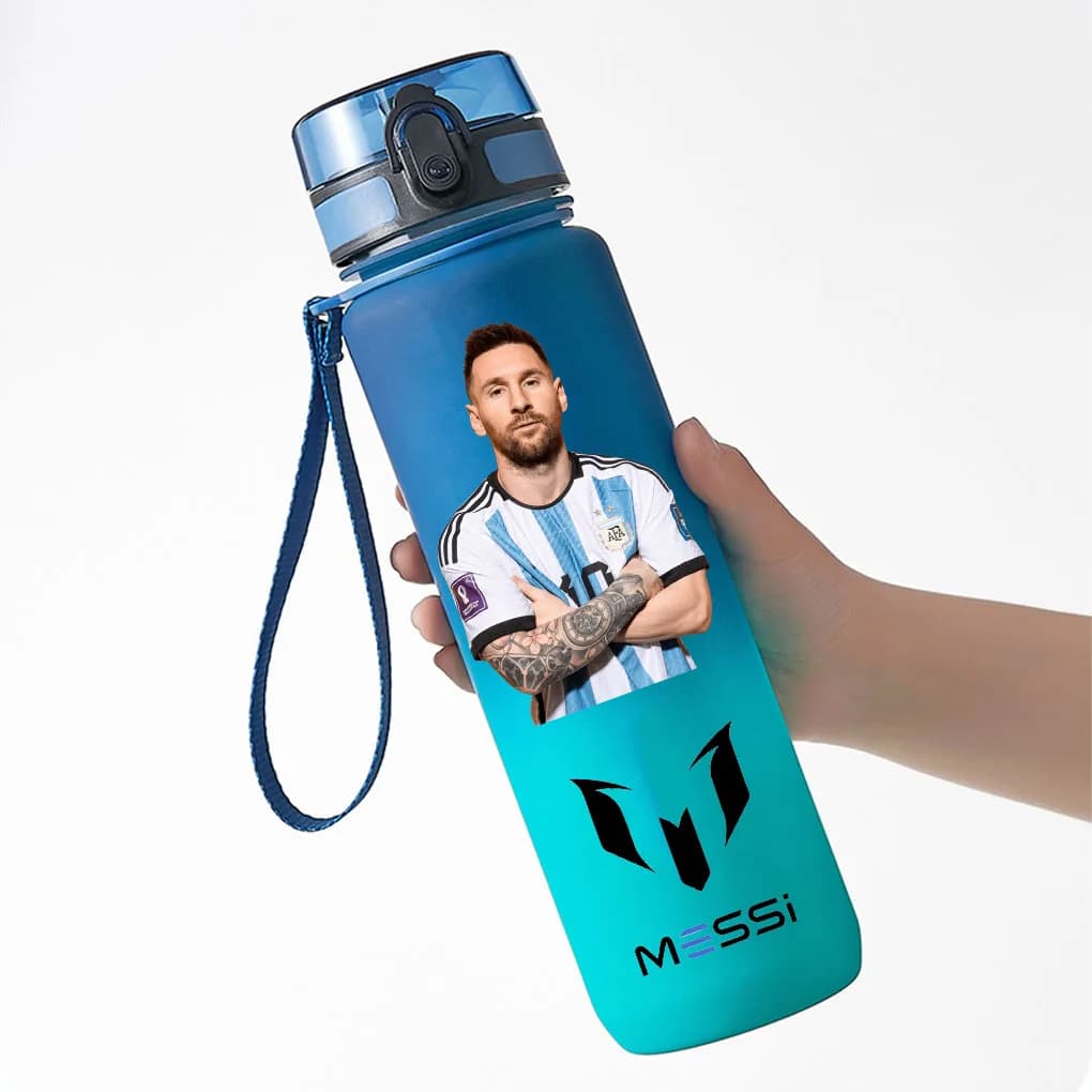 650 ml Lionel Messi Blue PC Safe Portable Sports Outdoor Football Star Wasserflasche Große Kapazität Flasche Messi Fans Geschenke