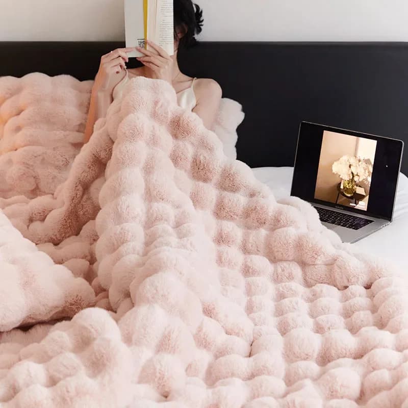 Luxuriöse, warme und super bequeme Winterdecke, hochwertige, warme und komfortable Sofadecke für den Winter, Decke aus Bubble-Samt.
