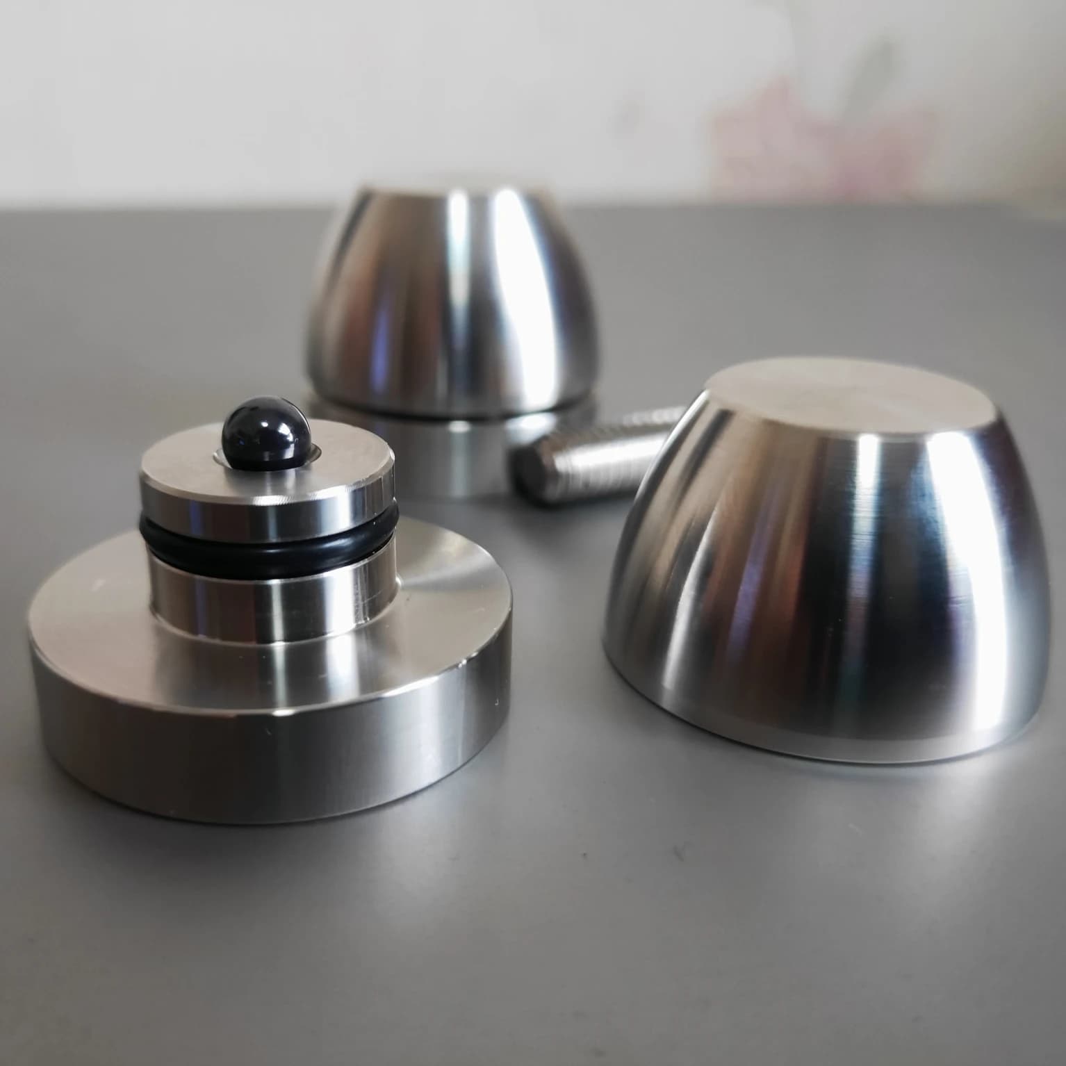 HIFI Audio Lautsprecher Verstärker Chassis FE Stoßdämpfer Fuß Pad Füße Basis Nagel Isolation Spikes Stehen Kegel Boden