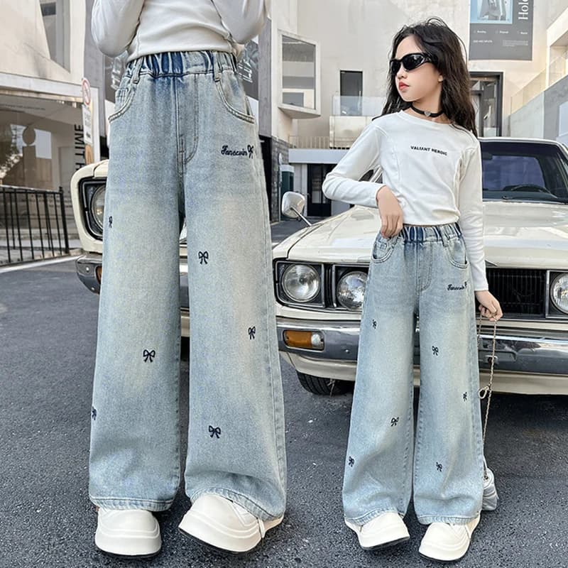 Neue Jeans für Mädchen von 4-14 Jahren, Frühling/Herbst, mit durchgehendem Print, Schleifen-Stickerei, modische Wide-Leg-Denim-Hose für Kinder