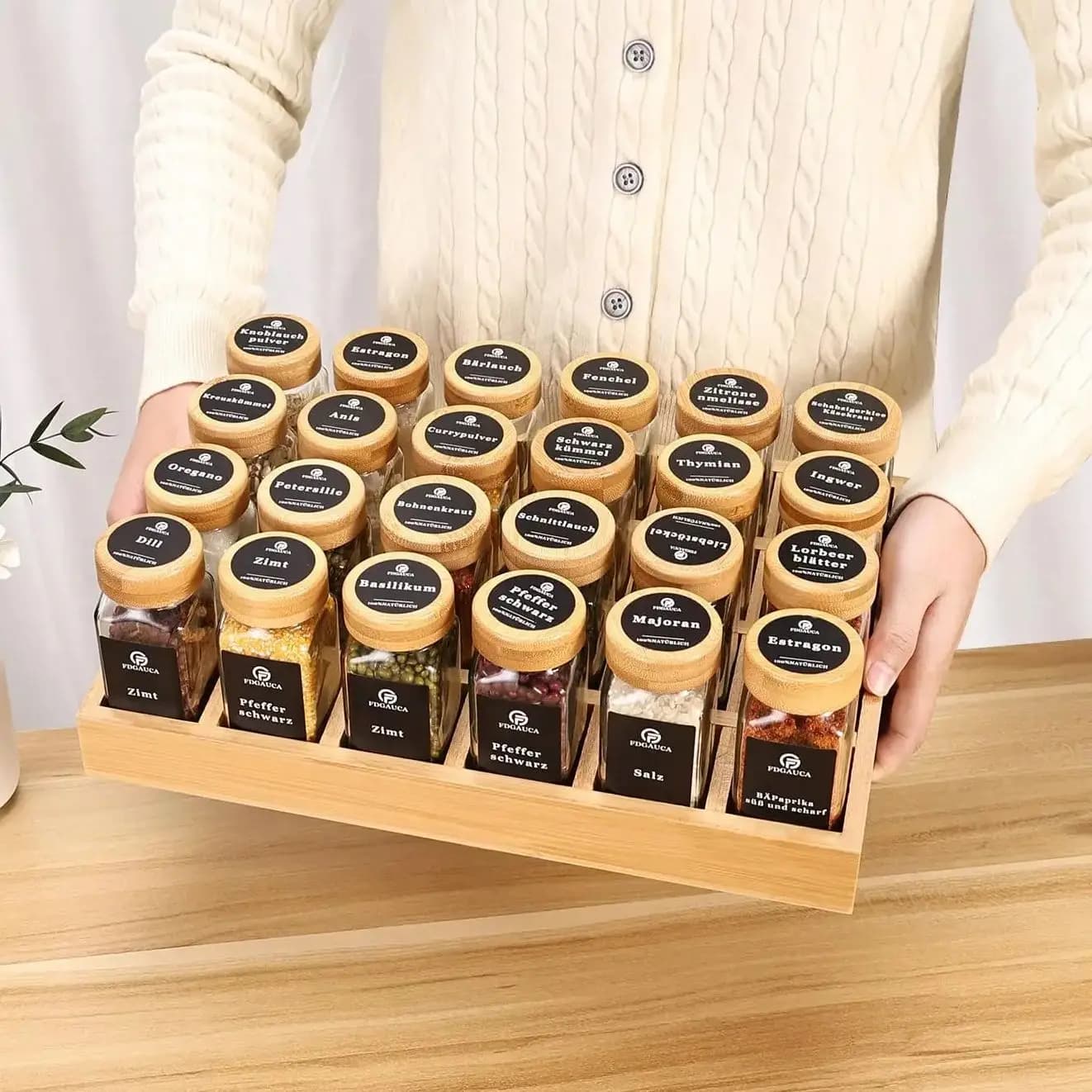 SAEIV Gewürzglas-Set mit Bambusregal, 12/24 Stück Hochborosilikatglas Gewürzdosen mit Dichten Bambusdeckeln, inklusive Etiketten & Marker, Spice