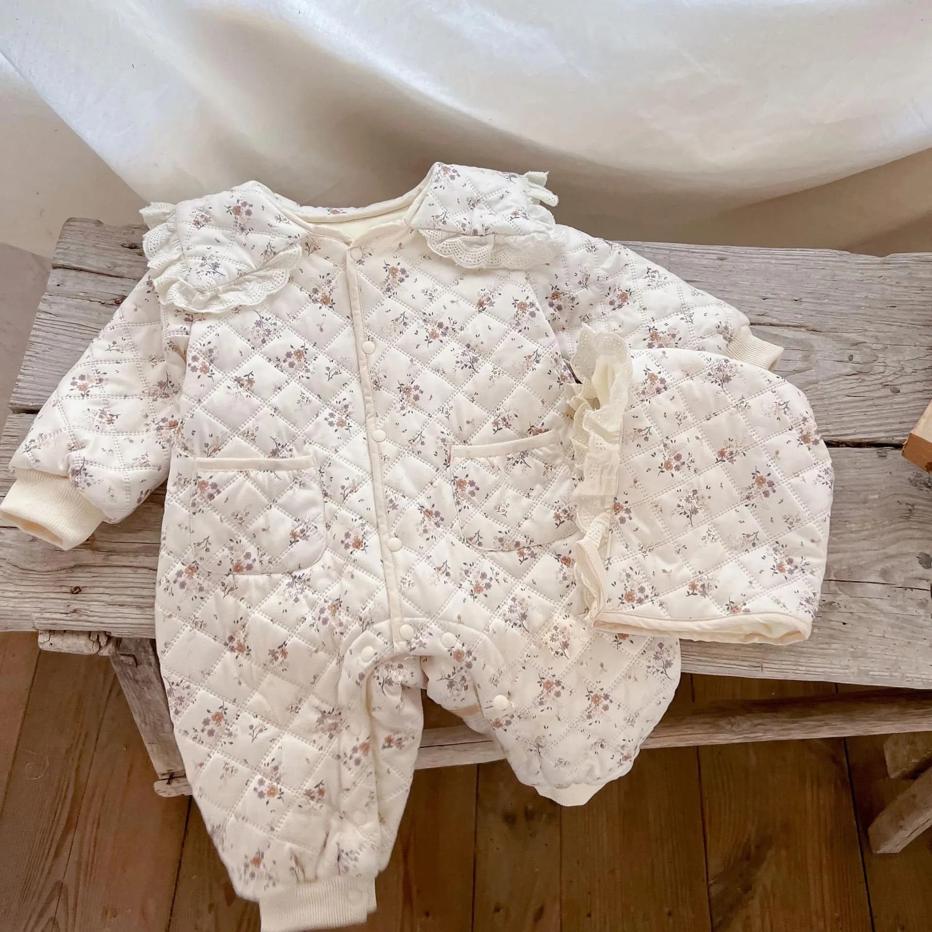 2psc Winter Neugeborenen Baby Mädchen Blume Romper + Hut Revers Verdickung Strampler Kinder Onepiece Mode Baby Kleidung