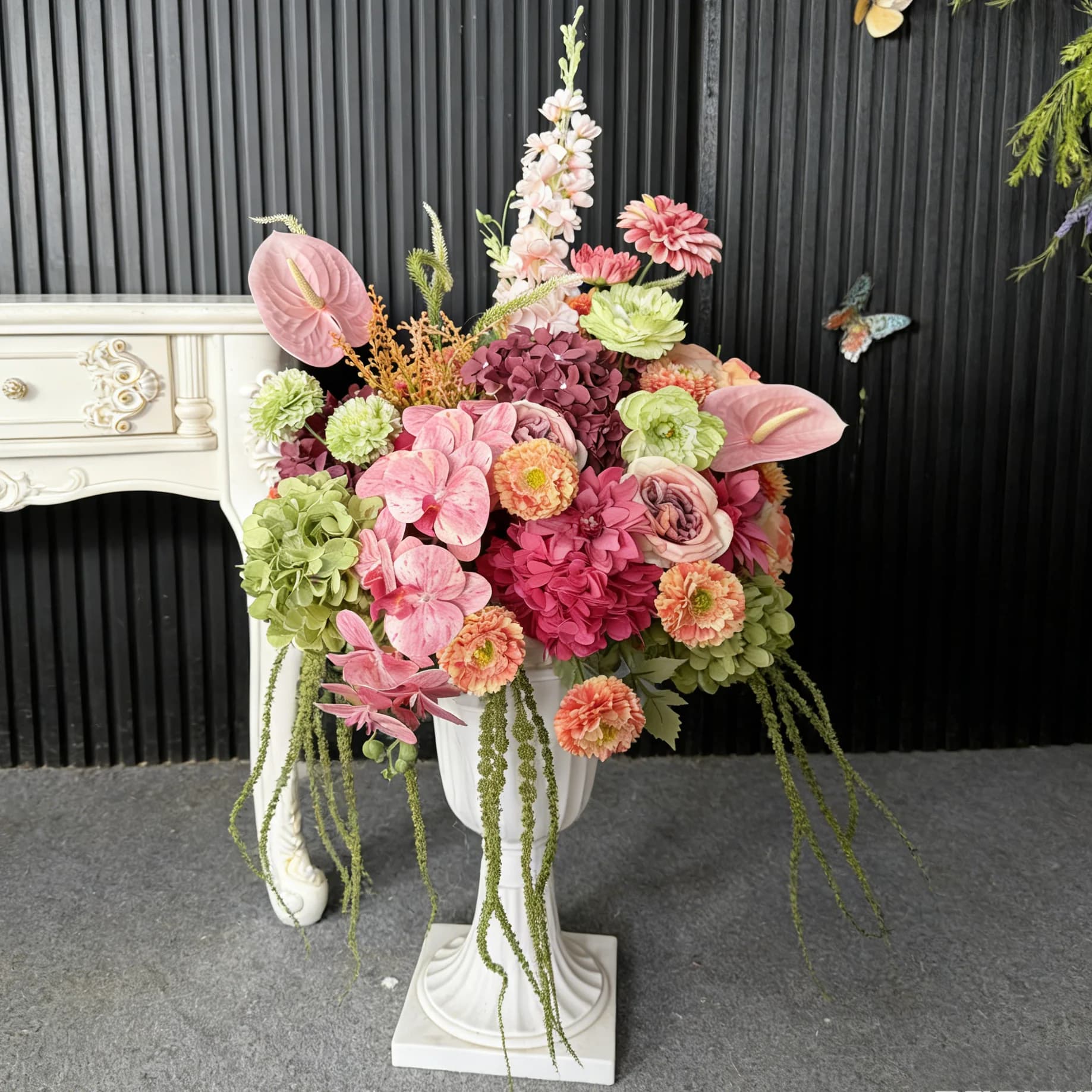 Maßgefertigte Luxus-Blumenkugel Künstliche Blumen Hochzeitsdekoration Tisch-Centerpieces Blumenkugel Blumenarrangement für den Gang
