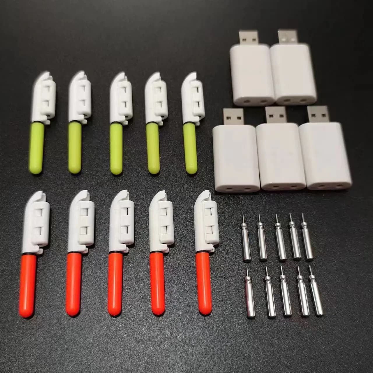 10 teile/los Elektronische Licht Stick Mit Akku Clip auf Angelrute Leuchtende Lampe CR322/CR425 Nacht Angeln A578