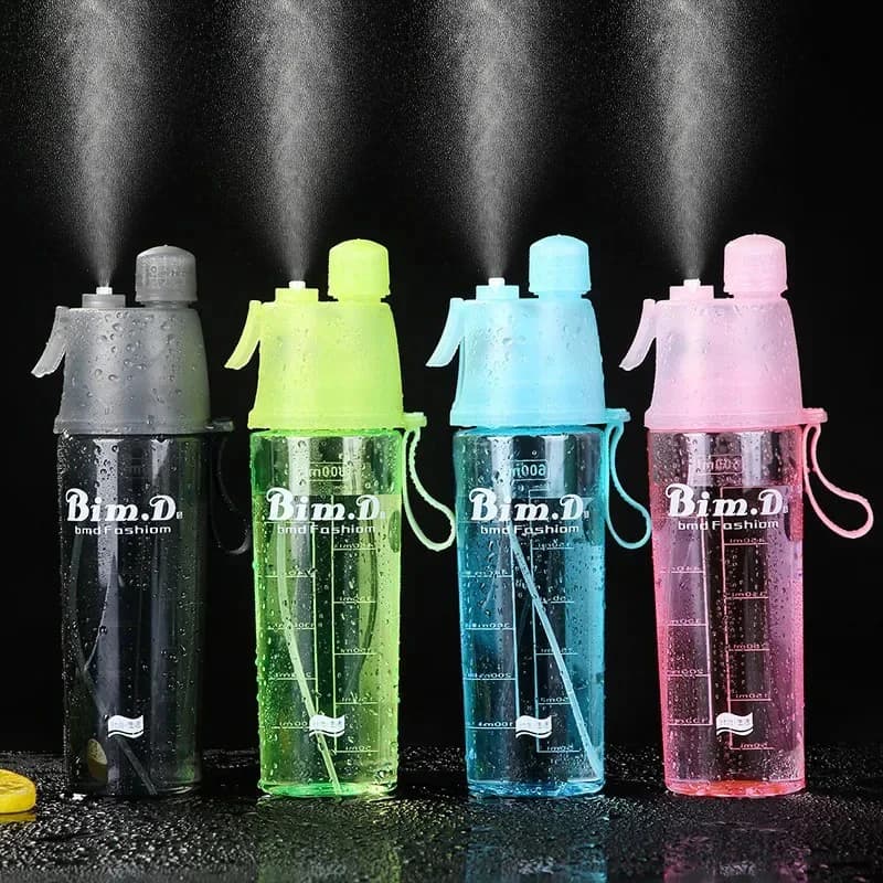 1/2/4PCS Kunststoff Spray Tasse Sommer Outdoor Sport Wasser Flasche Hydratation Kühlung Spray Tasse Reise Tragbare wasser Tasse Geschenk Tassen