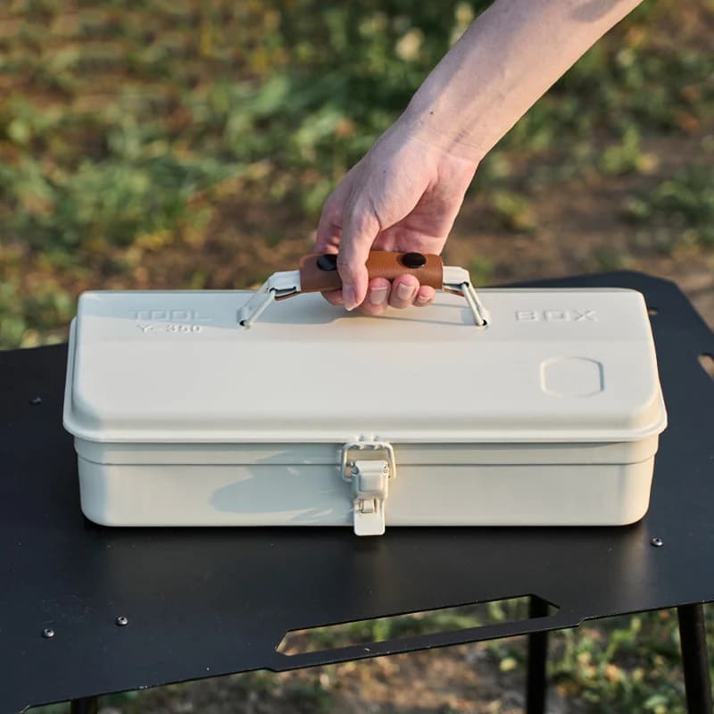 Robuste Eisen-Werkzeugbox für den Außenbereich mit Griff Langlebiger Metall-Aufbewahrungskoffer für Camping, Wandern, Reisen und
