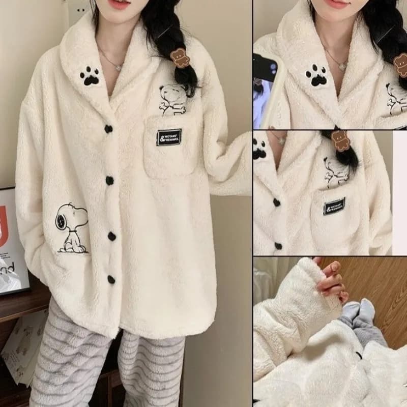 Cartoon Snoopy Muster Korallen Samt Pyjama Set Winter frauen Kawaii Anime Snoopy Zubehör Strickjacke Warme Hause Kleidung Set