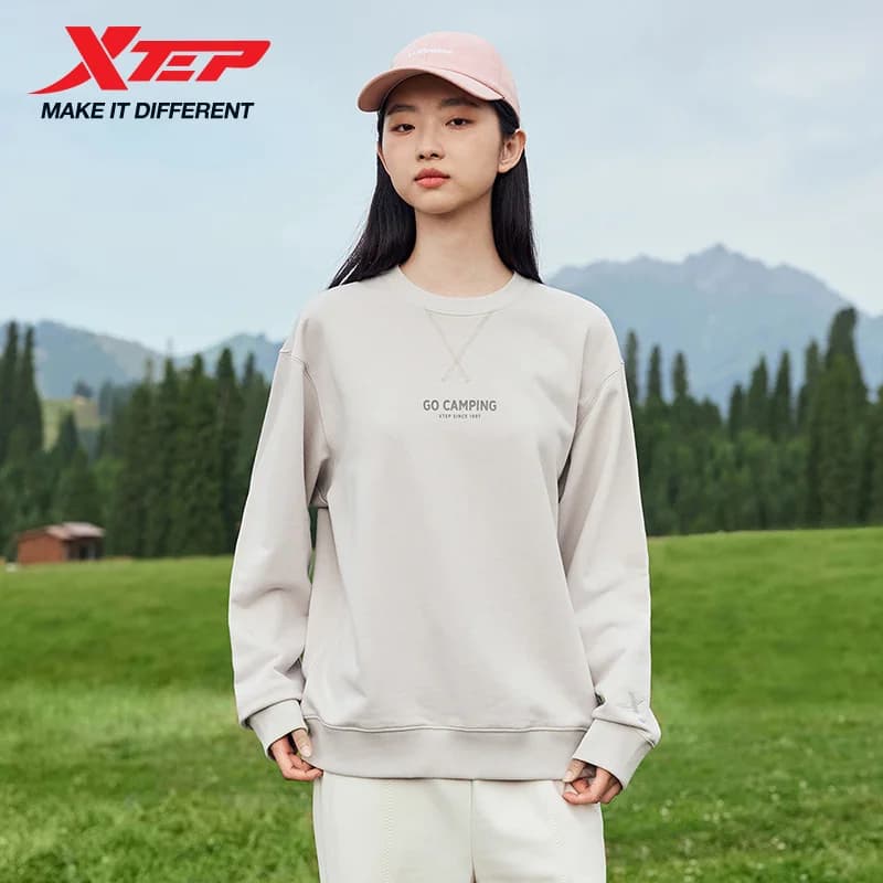 Xtep Pullover Hoodie für Männer und Frauen Herbst bequemes Sweatshirt Freizeit sportliche vielseitige Outdoor-Tops
