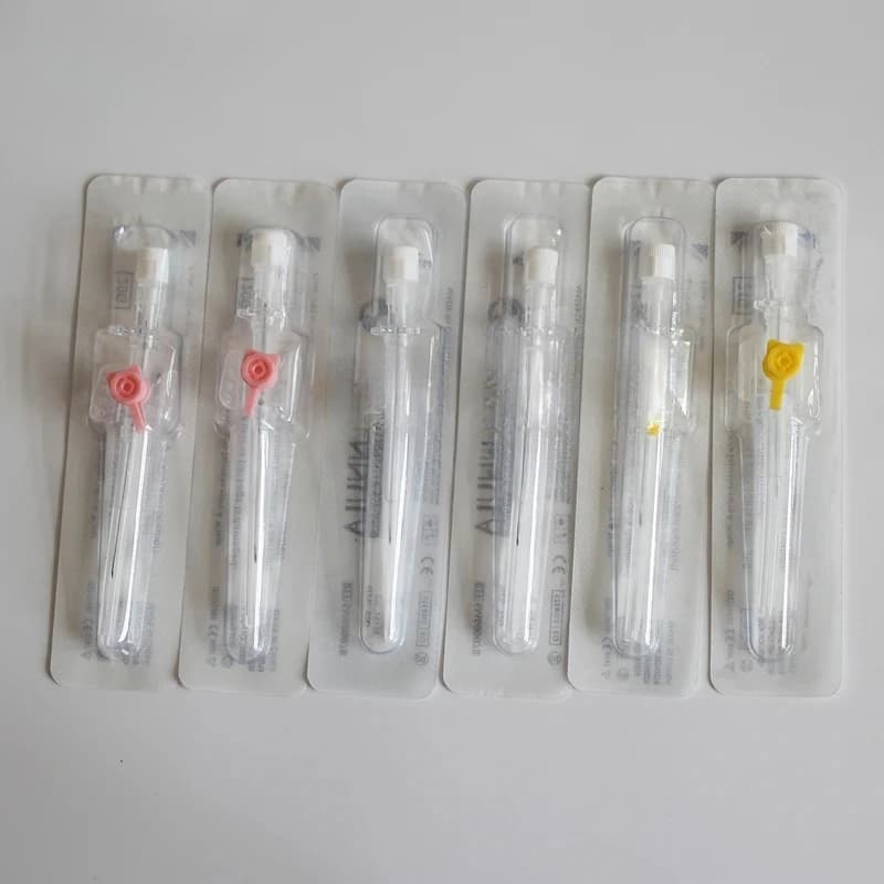 10–50 Stück IV-Kanüle mit Injektionsanschluss und Flügeln, sterile I-V-Katheter, 20 G, 22 G, 24 G, Veterinärausrüstung