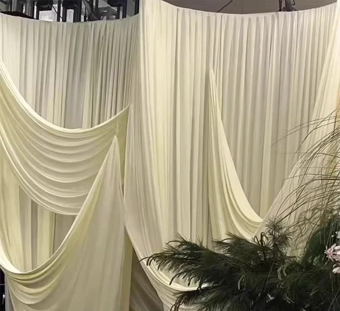 Dicker elfenbeinfarbener cremefarbener Hochzeitshintergrund, Vorhang, Vorhänge, Hochzeitszubehör, Party, Event, Geburtstag, Bühnenhintergrund,