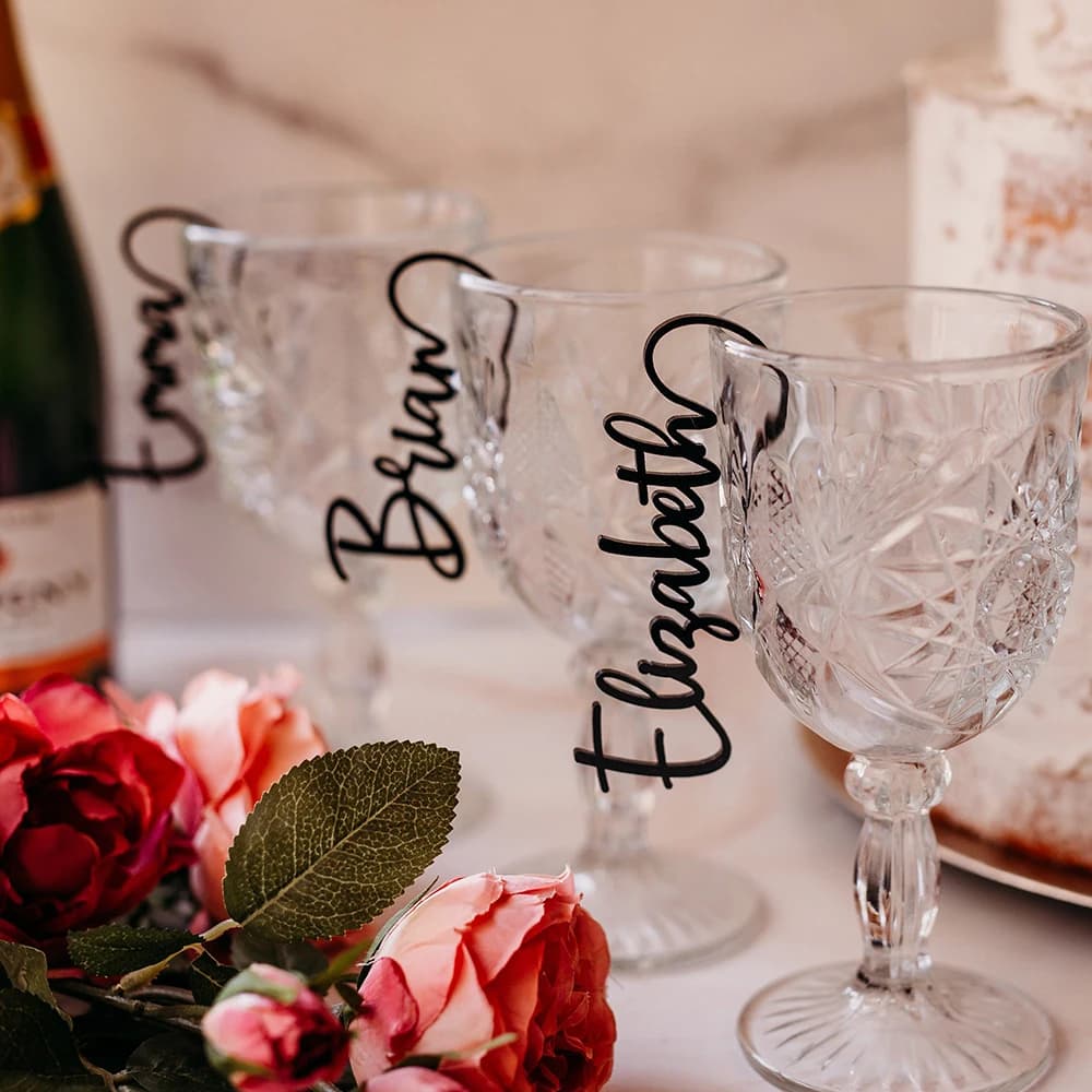 Personalisierte Namensschilder für Hochzeitsgetränke, Weinglas-Charms, Party-Glas-Topper, Cocktail-Namen, Hochzeitsgeschenk, Ort