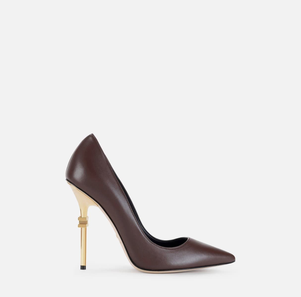 Pumps mit Logohacken