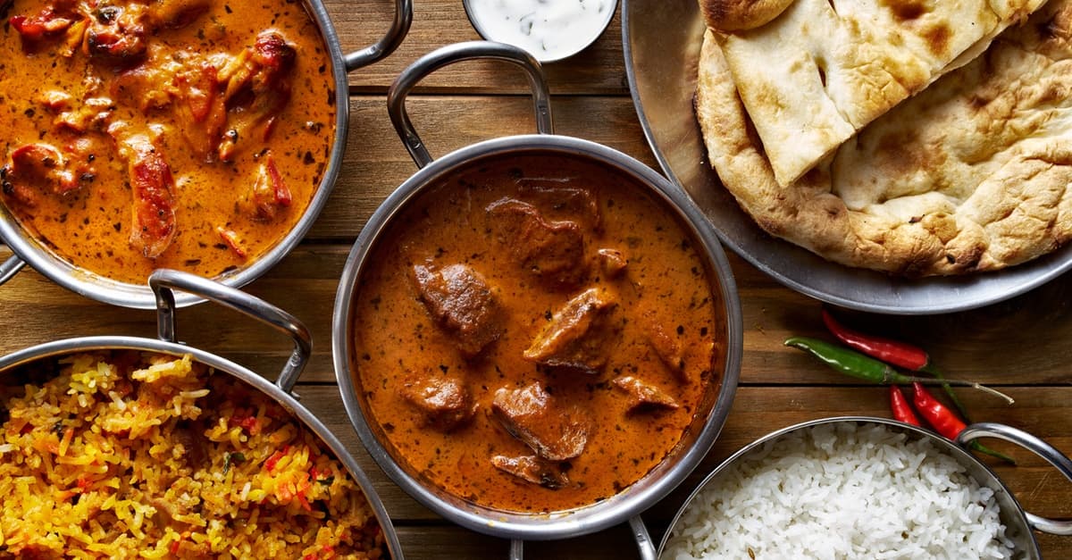 Indisches 2-Gänge-Tandoori-Menü mit Vorspeise/Dessert für 1-4 Personen