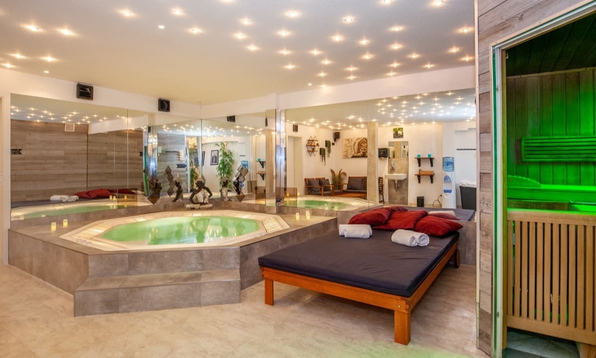 2 Std. Private Spa
