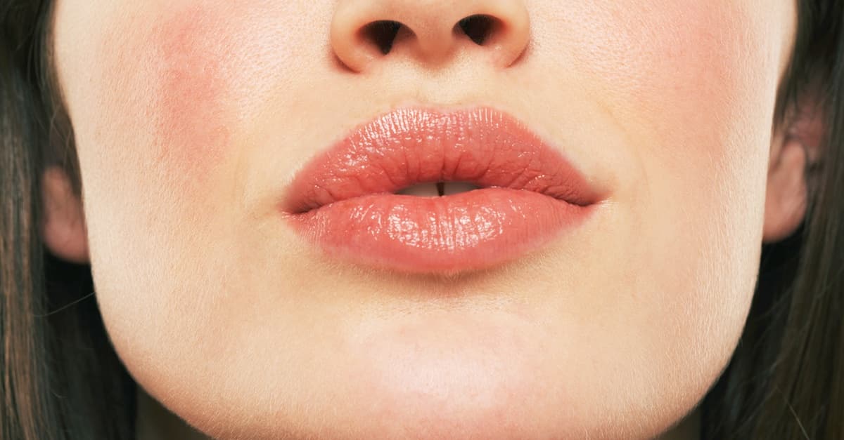 45 Min. Lippen-Konturierung oder 90 Min. Lippen-Vollschattierung