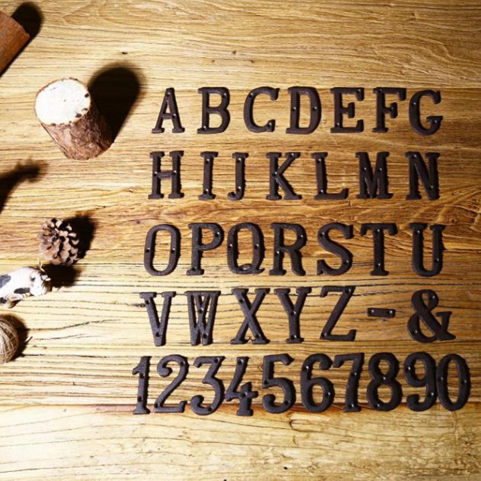 0 bis 9, A bis Z Metallbuchstaben Zahlen Gusseisen Dekoration Haus Schild Türschild DIY Café Wand Haus Tür Adresse Alphabet Zahl