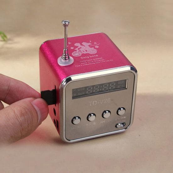 1/2 Stück Bluetooth-kompatibler Mini-Lautsprecher Digitalanzeige Stabile Verbindung Wasserdicht Wiederaufladbar FM-Radio Musikplayer