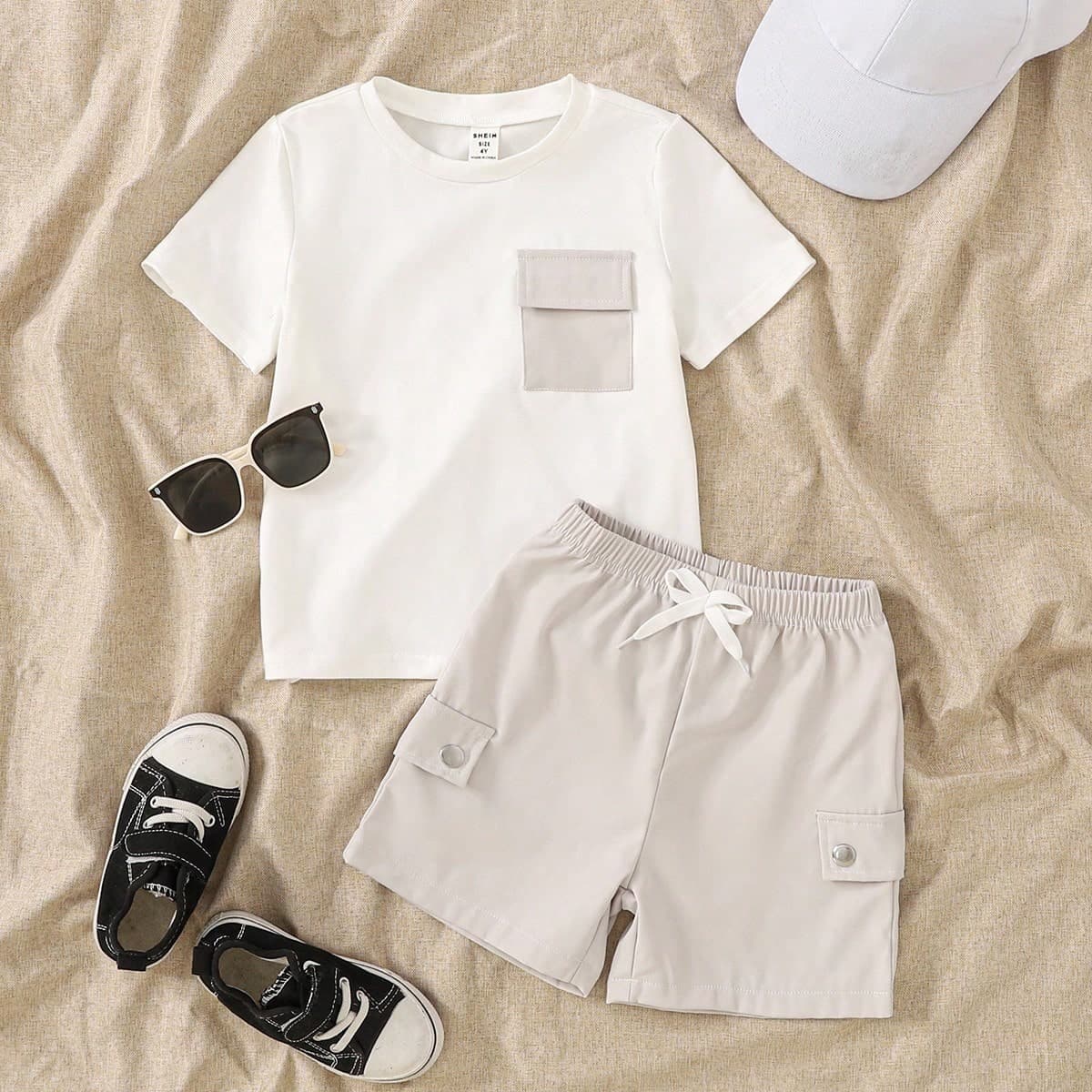 2 Stücke/Set Kleine Jungen Kontrast-Farbe Cargo Tasche Kurzarm T-Shirt und Shorts Lässig Outfit