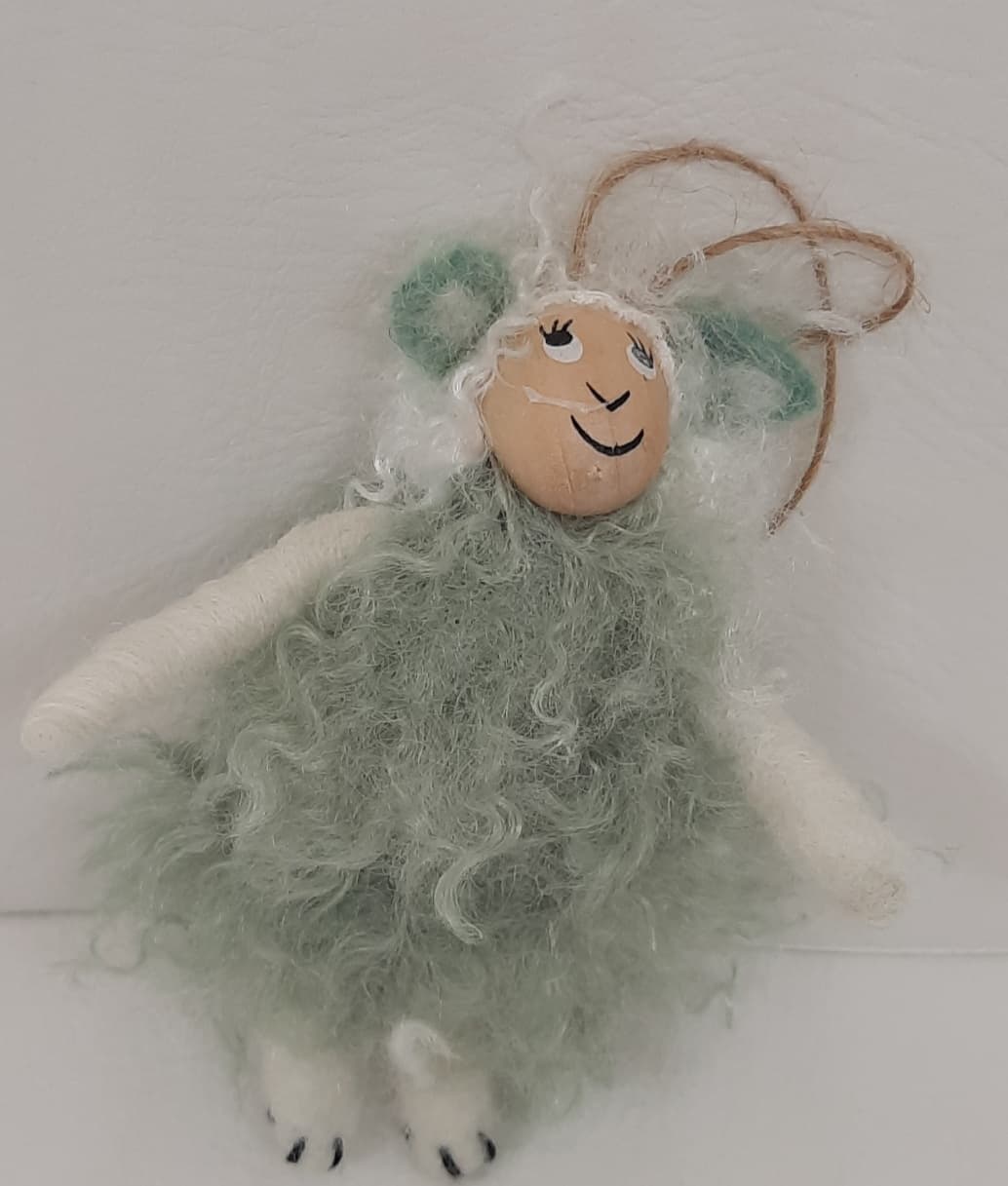 Anhänger Schaf grün 11cm 