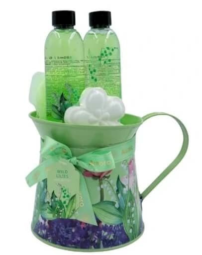 Aurora Geschenkset Wildlilie el 180 ml + Shampoo 180 ml + Glitzerkugel + Waschlappen