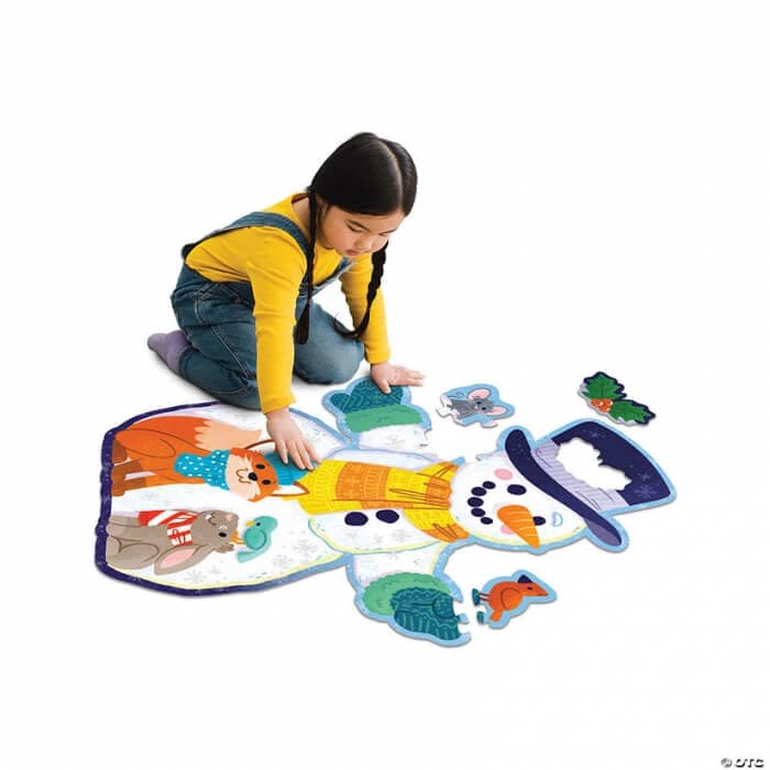 „Snowman“, ein Bodenpuzzle in Form eines Schneemanns
