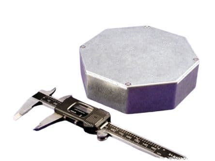 Hammond 1590; Gehäuse; Aluminiumdruckguss; Natur IP54 Breite 133 mm Höhe 35 mm Länge 133 mm