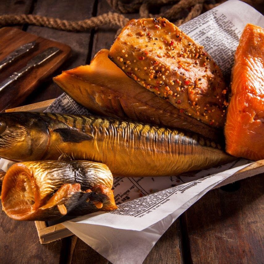 Piratenkiste - 800g gemischter Räucherfisch