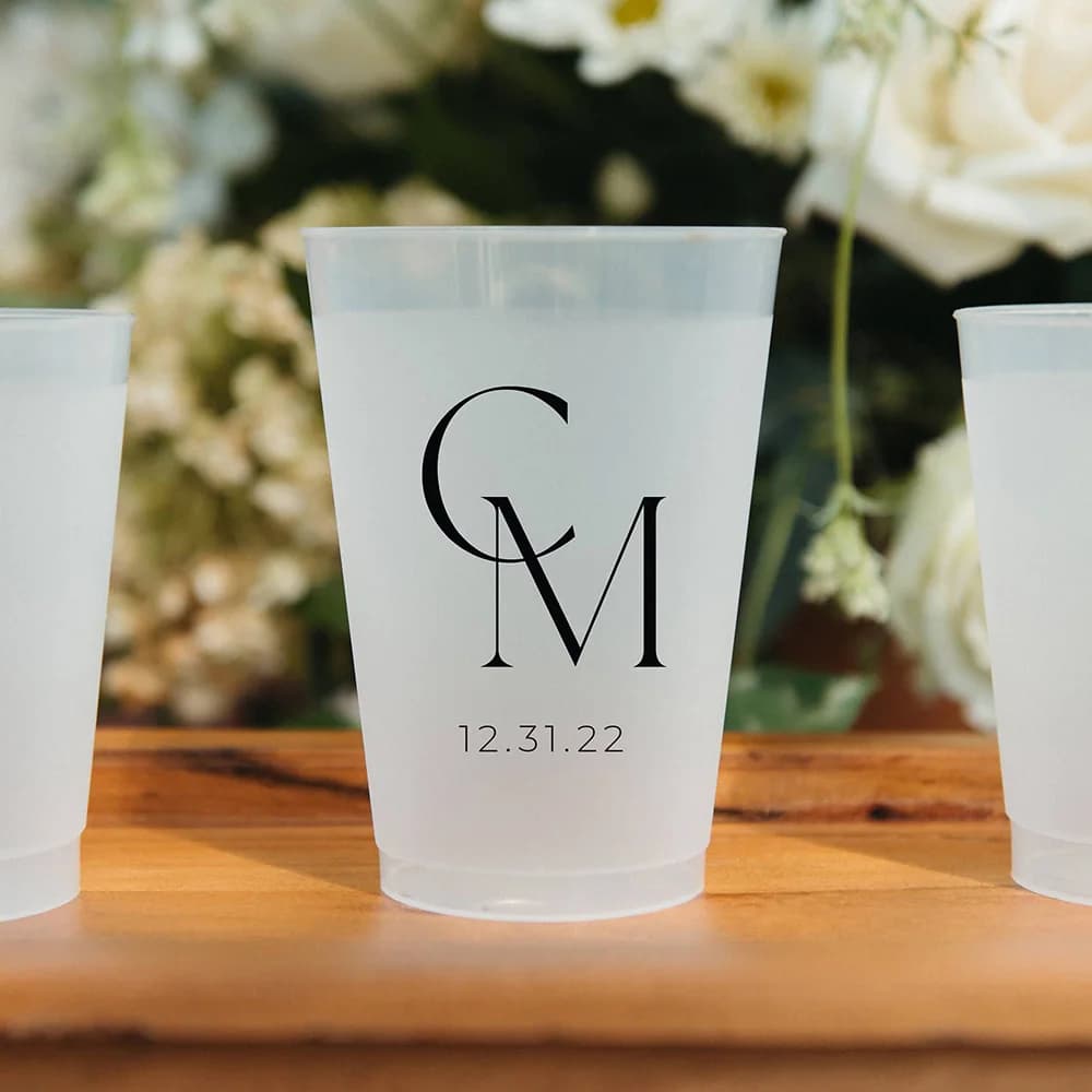 Personalisierte mattierte Kunststoffbecher für Hochzeit, Brautparty, Partyzubehör, 10/20/50 Stück Flex-Getränkebecher, Einweg-Cocktailbecher