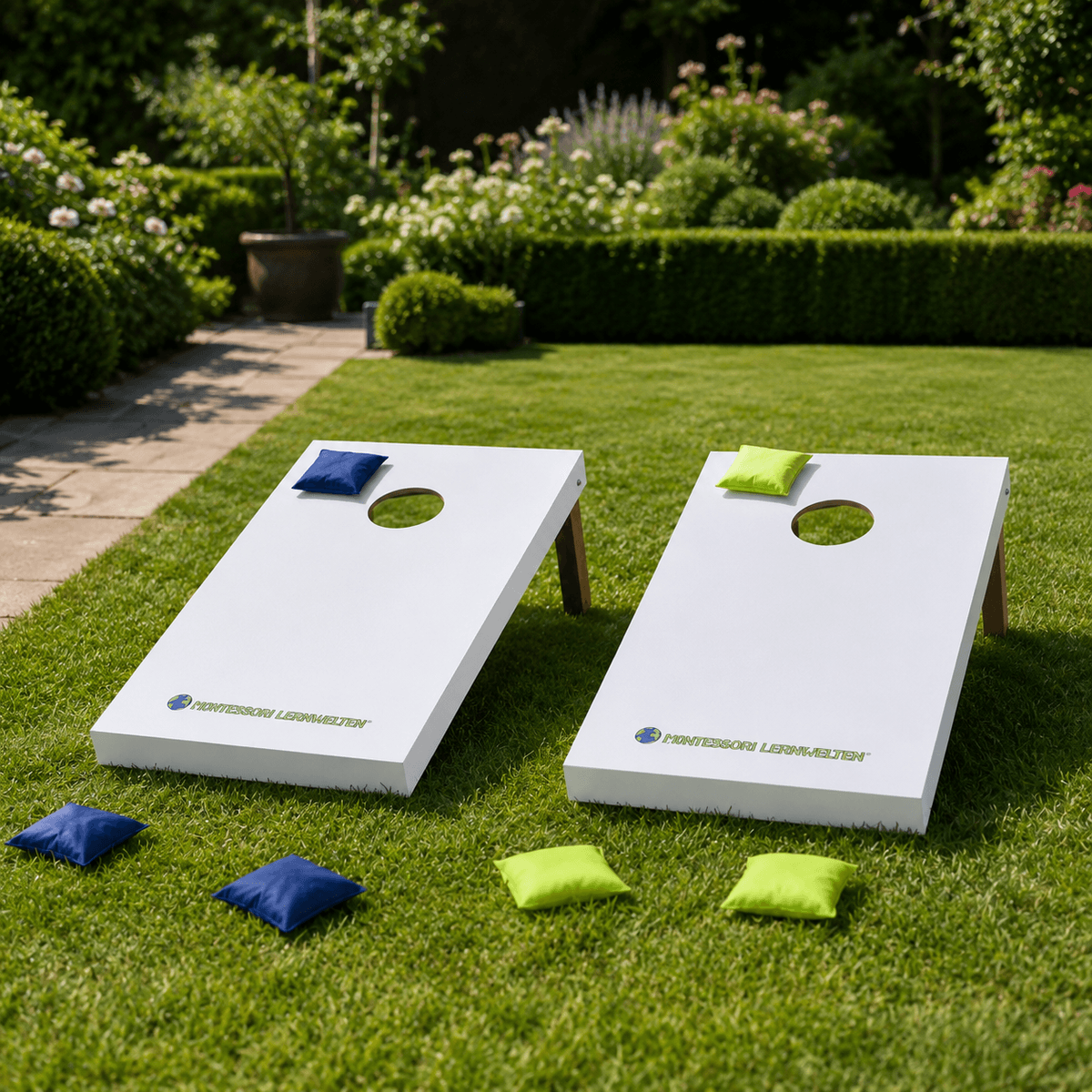 Cornhole Set - Wurfspiel mit 2 Brettern und 8 Kissen
